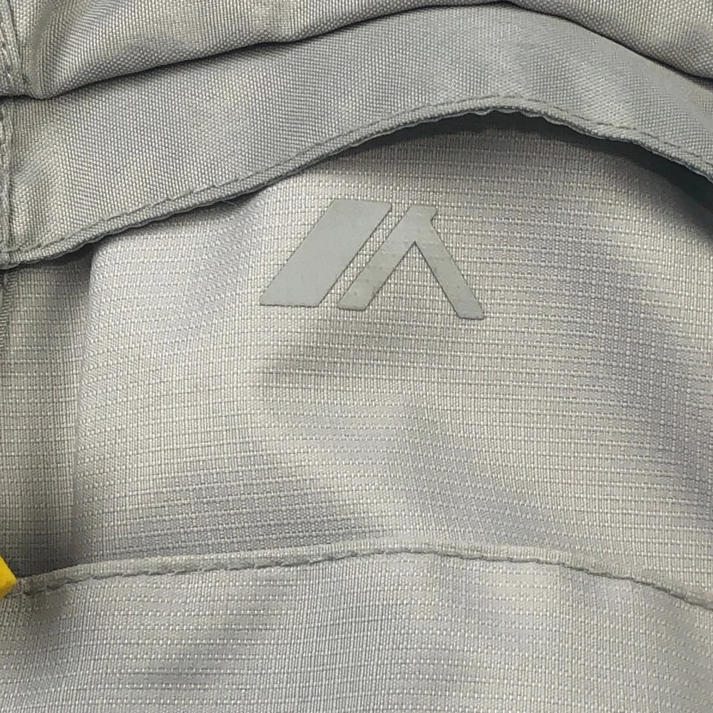 Quest Hydration Backpack Light Gray Hiking Pack with 2 Liter/72 oz Water Bladder